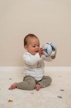 Little Dutch LD Gripping Ball 17 Little Dutch LD Gripping Ball -Little World Shop 0018806 little dutch gripping ball sailors bay sailors bay 4