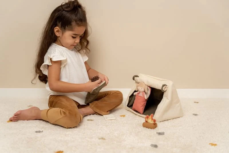 Little Dutch Jake And Anna Doll Camping Playset 7 Little Dutch Jake And Anna Doll Camping Playset - Image 5