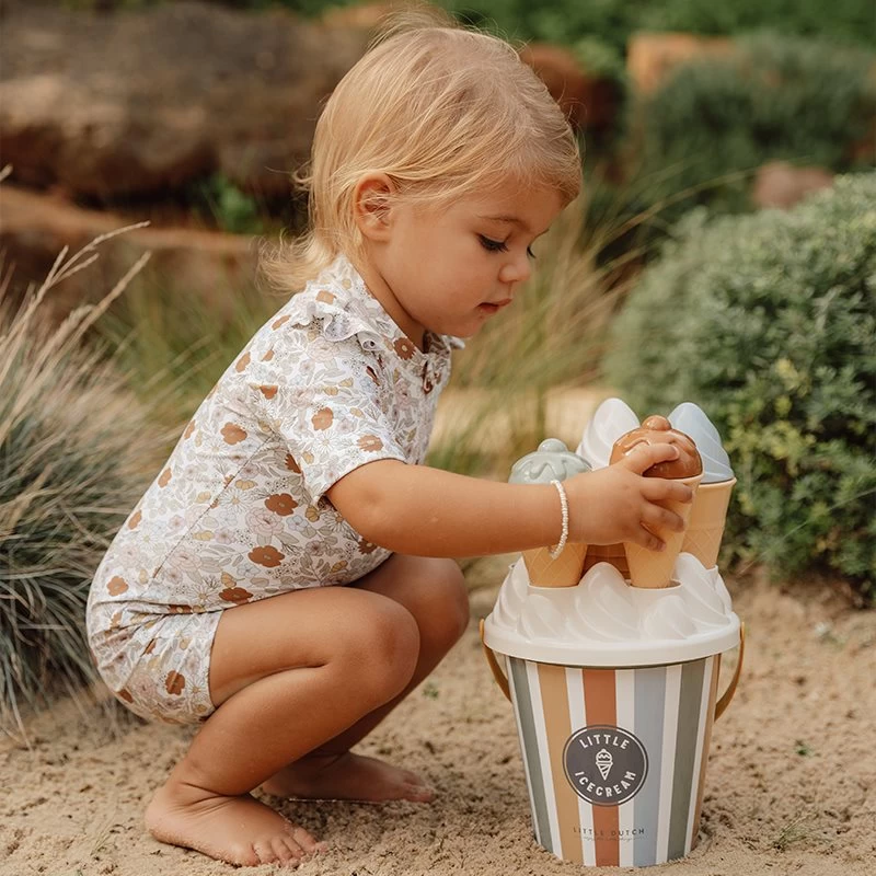Little Dutch Swimsuit Short Sleeves Ruffles Vintage Little Flowers 4 Little Dutch Swimsuit Short Sleeves Ruffles Vintage Little Flowers - Image 2