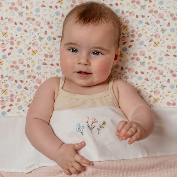 Little Dutch Bassinet Summer Blanket Pure Soft Pink 4 Little Dutch Bassinet Summer Blanket Pure Soft Pink - Image 2