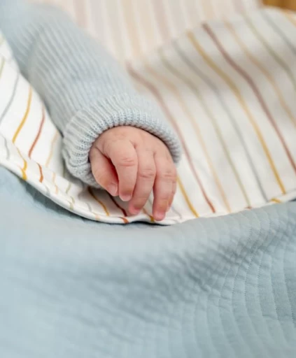 Little Dutch Bassinet Blanket Pure Soft Blue 6 Little Dutch Bassinet Blanket Pure Soft Blue - Image 4