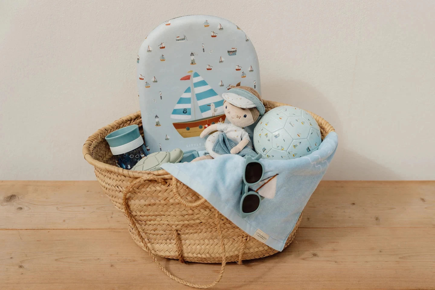 Little Dutch Beach Towel Sailors Bay 5 Little Dutch Beach Towel Sailors Bay - Image 3