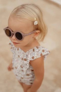 Little Dutch Child Sunglasses Round Shape Mauve 8 Little Dutch Child Sunglasses Round Shape Mauve -Little World Shop LD125230 11 750x 2115ab9b a966 4ae8 8a02 fc35435ce60a