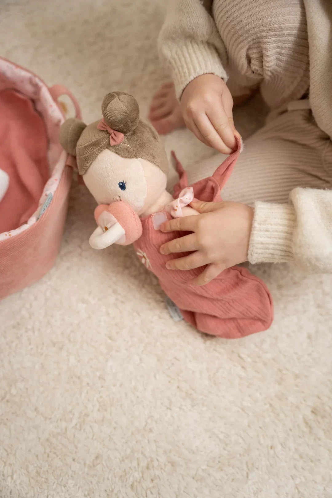 Little Dutch Baby Doll Rosa Little Pink Flowers 10 Little Dutch Baby Doll Rosa Little Pink Flowers - Image 8